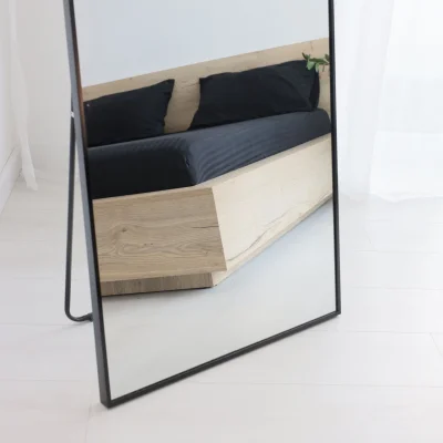 Простыня на резинке 90*200*20см Чёрный, премиум  сатин-страйп_3