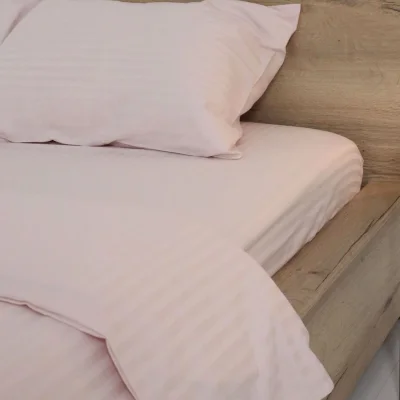 Простыня 200*220см Топлёное молоко, премиум  сатин-страйп фотография