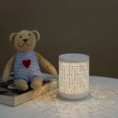 Светодиодный декор AKS тип 2 ( Лампа Кружево 8х11см 1LED, 3ААА ) фотография