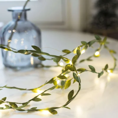 Светодиодная гирлянда AKS тип 5 ( Листочки 40LED, 4м, 3АА ) фотография