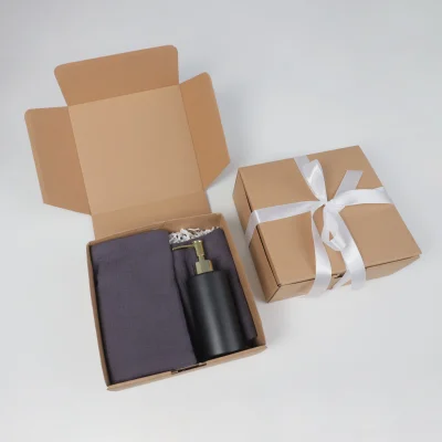 Подарочный бокс №3 (Полотенце вафельное (2 шт.) + Дозатор + Подарочная упаковка)_4