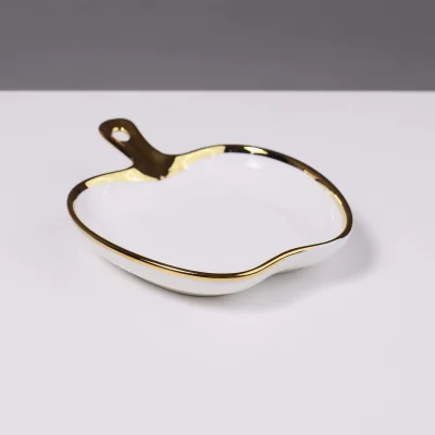 Блюдо фигурное MOONSHINE, керамика, белый+золото, 18см фотография