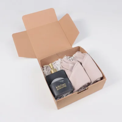 Подарочный бокс №8 (Полотенце вафельное (2 шт.) + Дозатор декоративный + Подарочная упаковка)_5