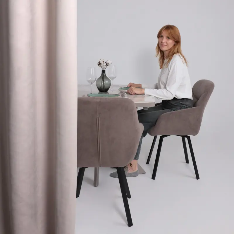 Стул ROMEO SMILE 360, b05 LATTE LUX\черный_preview_2