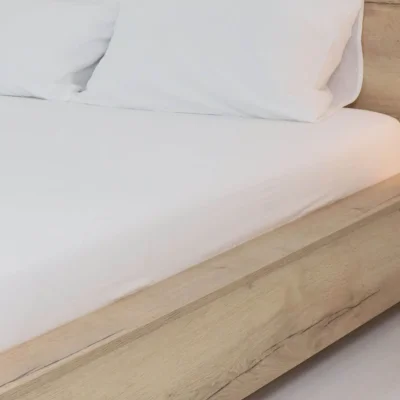 Простыня 200*220 см Белый 40 (поплин) фотография