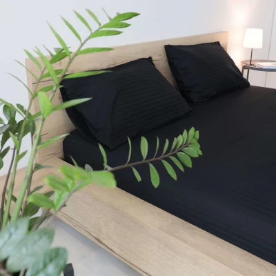 Простыня на резинке 90*200*20см Чёрный, премиум  сатин-страйп_6