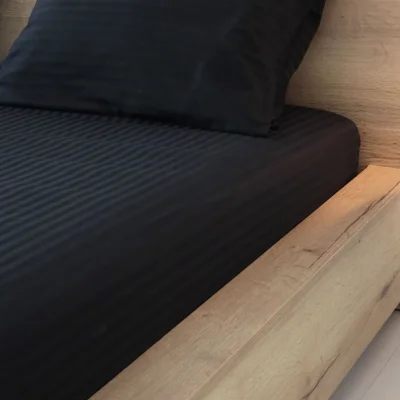 Простыня 150*215см Чёрный,  премиум сатин-страйп фотография